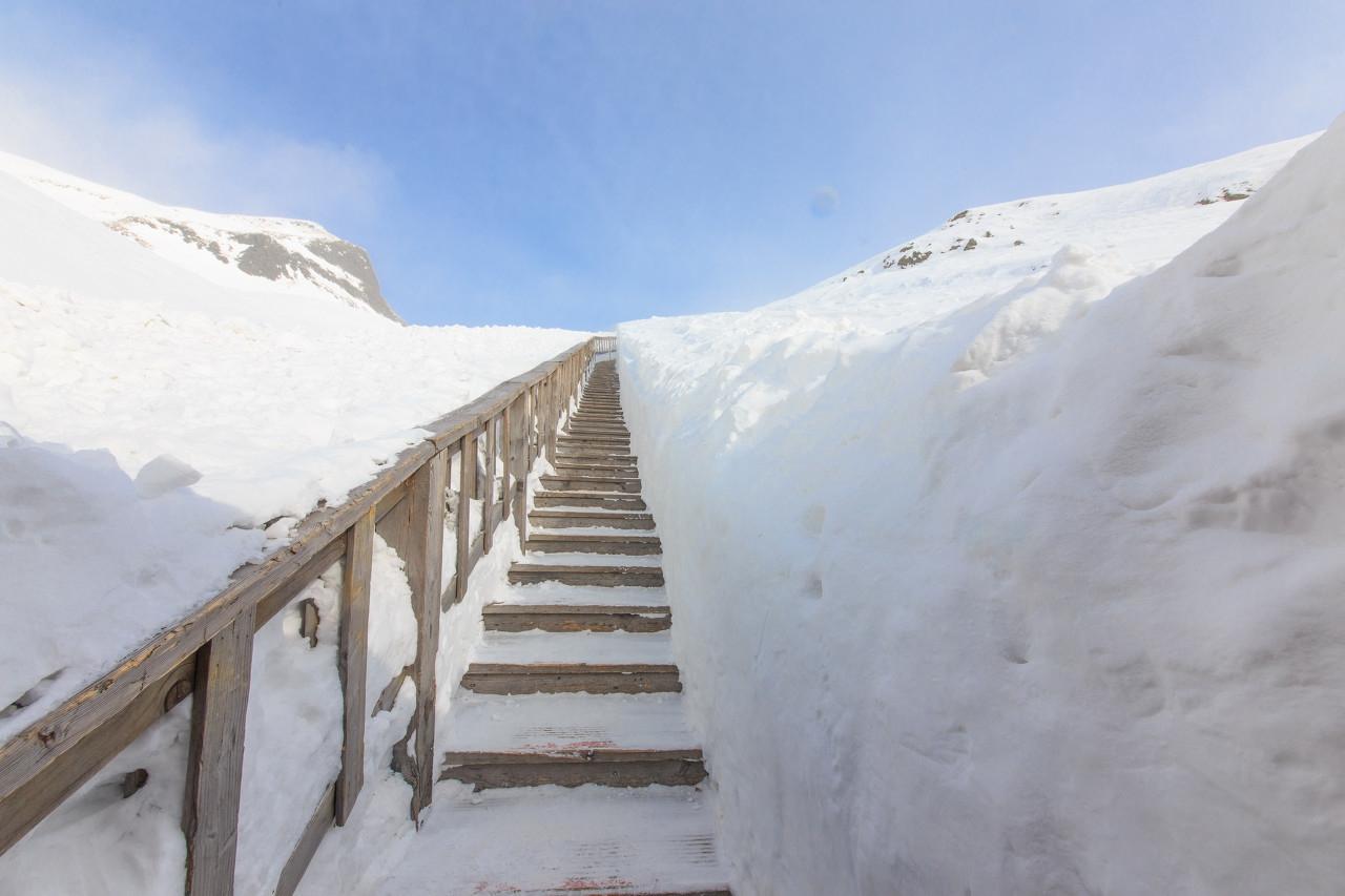 哈尔滨奇遇，滑雪大帅哥与公主抱的浪漫瞬间，身高185cm的邂逅