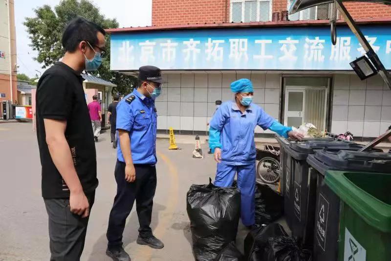 厨余炸弹袭击事件，十三楼住户遭遇危机引发反思