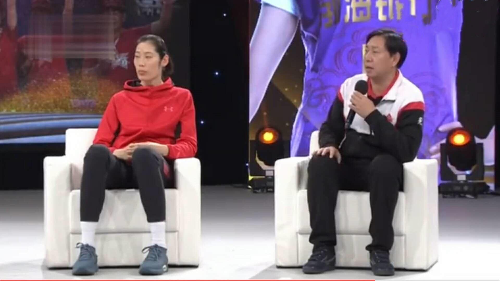 李盈莹与朱婷，隔网对战的排球巨星对决